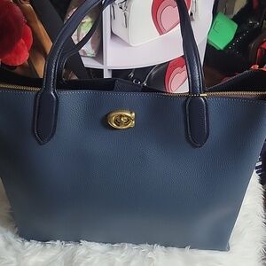 Coach Willow Tote NWOT